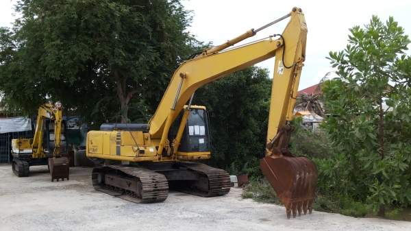 ขายด่วน KOMATSU PC200-6E ซีเรียนสูง110319Japanจะข้ามเป็นรู่น7 รถนอกนำเข้าจากญี่ปุ่นไม่เคยใช้งานเมืองไทยเลย