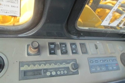 ขายด่วน KOMATSU PC200-6E ซีเรียนสูง110319Japanจะข้ามเป็นรู่น7 รถนอกนำเข้าจากญี่ปุ่นไม่เคยใช้งานเมืองไทยเลย