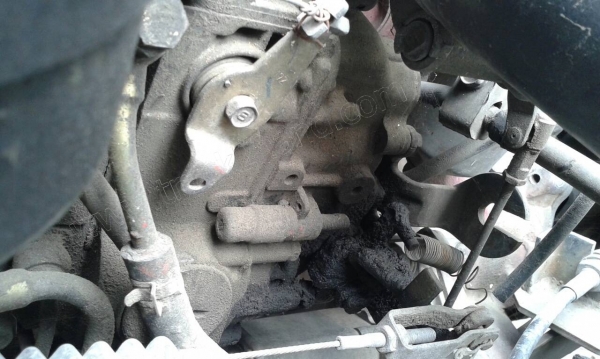 รถบรรทุก 6 ล้อ HINO รุ่น FC 120 ตู้แห้ง 10 บาน รถบรรทุก 6 ล้อ HINO รุ่น FC 120 ตู้แห้ง 10 บาน