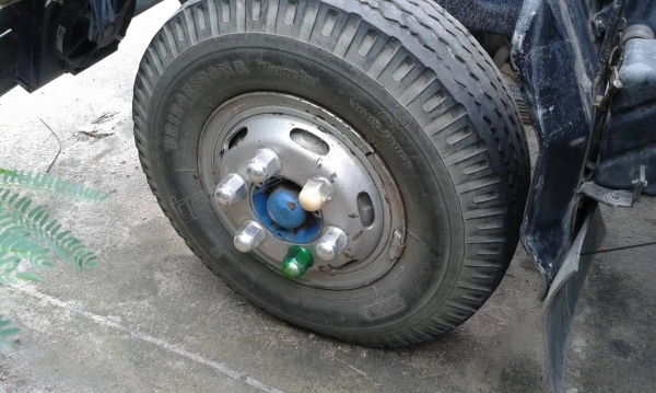 รถบรรทุก 6 ล้อ HINO รุ่น FC 120 ตู้แห้ง 10 บาน รถบรรทุก 6 ล้อ HINO รุ่น FC 120 ตู้แห้ง 10 บาน