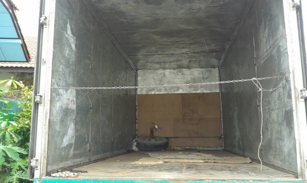 รถบรรทุก 6 ล้อ HINO รุ่น FC 120 ตู้แห้ง 10 บาน รถบรรทุก 6 ล้อ HINO รุ่น FC 120 ตู้แห้ง 10 บาน