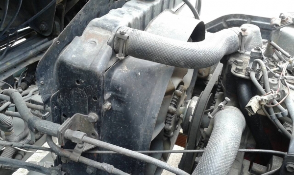 รถบรรทุก 6 ล้อ HINO รุ่น FC 120 ตู้แห้ง 10 บาน รถบรรทุก 6 ล้อ HINO รุ่น FC 120 ตู้แห้ง 10 บาน