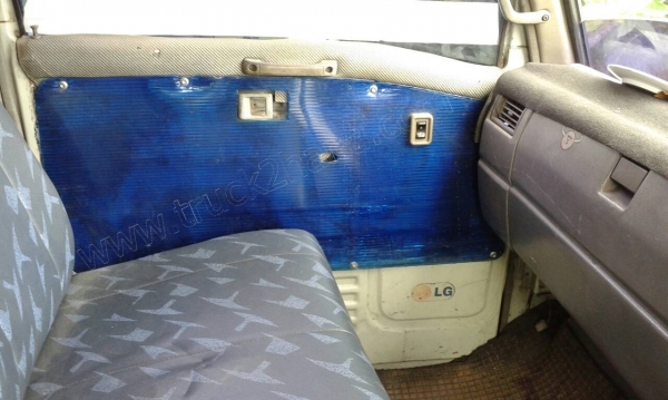 รถบรรทุก 6 ล้อ HINO รุ่น FC 120 ตู้แห้ง 10 บาน รถบรรทุก 6 ล้อ HINO รุ่น FC 120 ตู้แห้ง 10 บาน