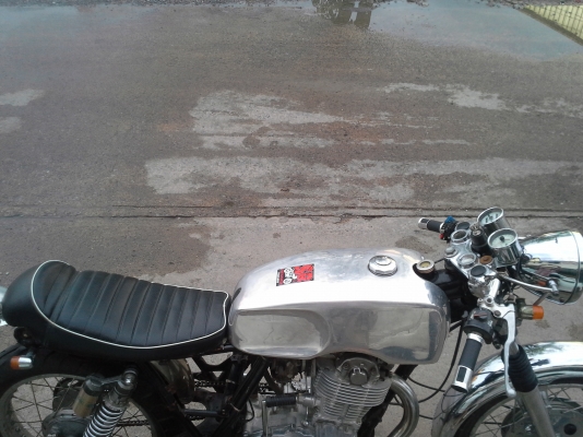 ขายSR 400 cc.Cafe inv. ราคา 47,000 บาท   ราคาใหม่งดต่อ