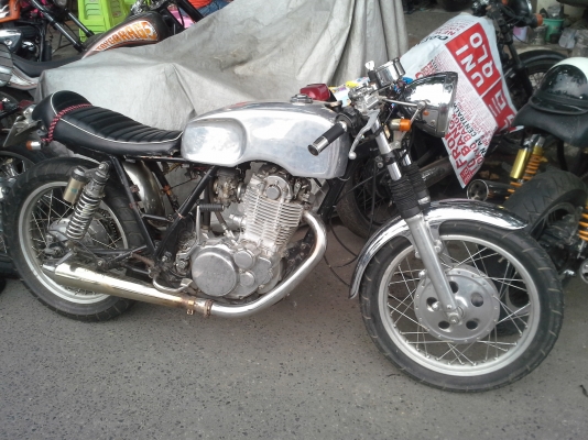 ขายSR 400 cc.Cafe inv. ราคา 47,000 บาท   ราคาใหม่งดต่อ