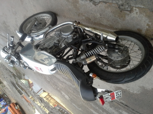 ขายSR 400 cc.Cafe inv. ราคา 47,000 บาท   ราคาใหม่งดต่อ