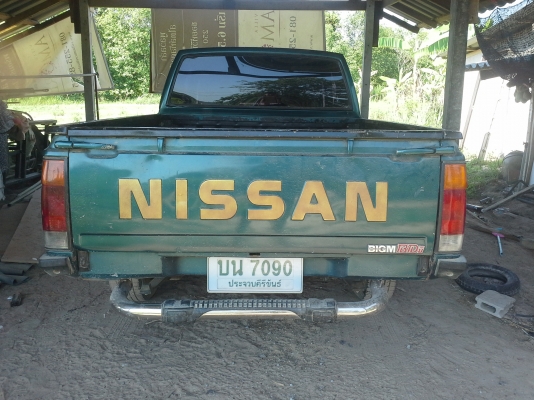 ขายกระบะนิสสัน ฝาแดง ตอนครึ่งเคฟเล็ก 129000 รถอยู่หัวหิน
