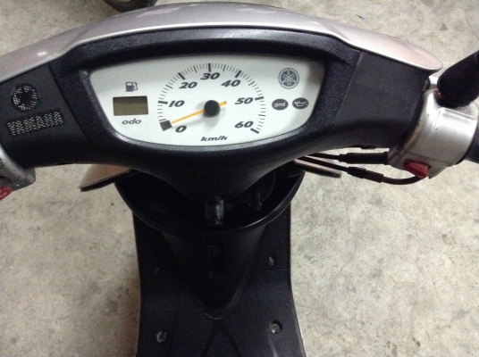 ขาย!!! ยามาฮ่าจ็อกSPEED ไมล์ดิจิต้อล สต๊าทมือและเท้า รถเครื่องดีมากคับ ขับขี่ดีคับ มีกล่องใหญ่เก็บของใต้เบาะคับ