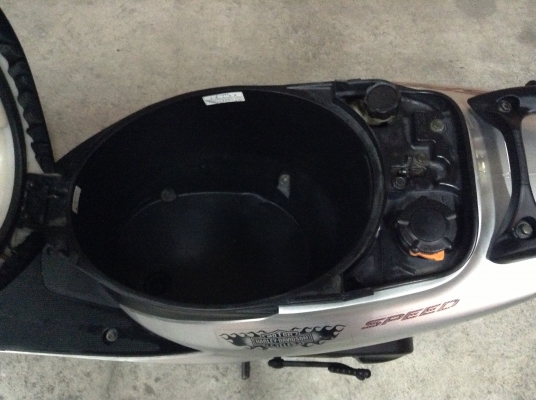 ขาย!!! ยามาฮ่าจ็อกSPEED ไมล์ดิจิต้อล สต๊าทมือและเท้า รถเครื่องดีมากคับ ขับขี่ดีคับ มีกล่องใหญ่เก็บของใต้เบาะคับ