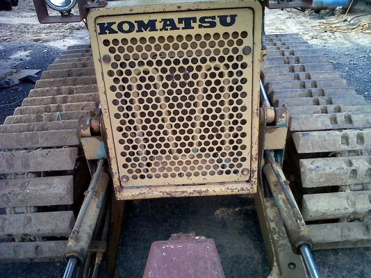 ขายแทรกเตอร์ D2รุ่น6 ใบมีด 6ทิสทาง สภาพพรอมใช้ ติดต่อได้ ที่คุณ อ๊อฟ พิจิตร 086-737-9991