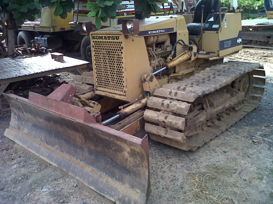 ขายแทรกเตอร์ D2รุ่น6 ใบมีด 6ทิสทาง สภาพพรอมใช้ ติดต่อได้ ที่คุณ อ๊อฟ พิจิตร 086-737-9991