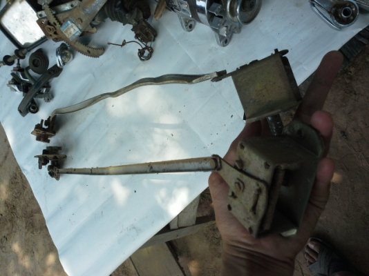 ขายกลไกกลอนประตูมาสด้าโปรซีดสวยใช้งานดี