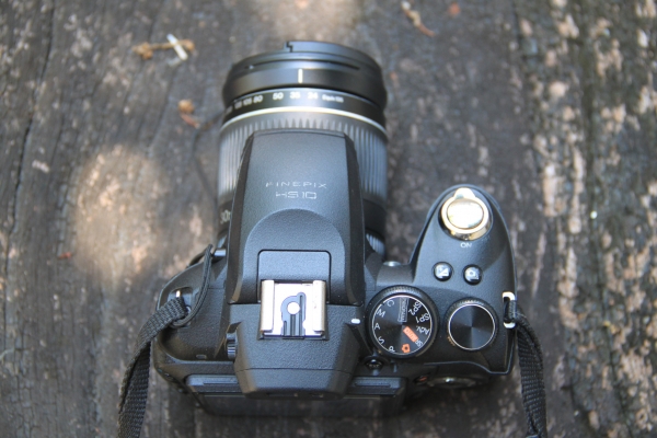 กล้อง FuJi - HS10 กล้อง FuJi - HS10