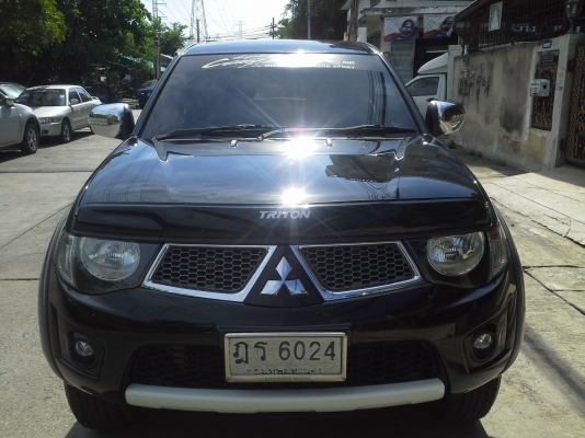 รถไทตั้น4ประตูตัวสูงเกียร์ออโต้ใช้น้อยมากวิ่ง50000หน้าหลังเดิม รถไทตั้น4ประตูตัวสูงเกียร์ออโต้ใช้น้อยมากวิ่ง50000หน้าหลังเดิม