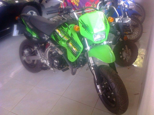 **46,000 บ.ต่อรอง**ขาย มอร์เตอร์ไซค์ สวยๆใช้งานน้อย KAWASAKI KSR ปี56 ไมล์8xx สีสันสวย ช่วงล่างหนึบ เครื่องเดิมๆ แน่นๆ ยางเต็ม เล่มทะเบียนครบ ราคาต่อรองได้เด้อ พี่น้องครับ