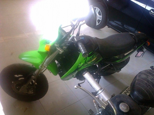 **46,000 บ.ต่อรอง**ขาย มอร์เตอร์ไซค์ สวยๆใช้งานน้อย KAWASAKI KSR ปี56 ไมล์8xx สีสันสวย ช่วงล่างหนึบ เครื่องเดิมๆ แน่นๆ ยางเต็ม เล่มทะเบียนครบ ราคาต่อรองได้เด้อ พี่น้องครับ