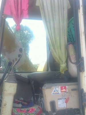 **820,000 บ.ต่อรอง**ขายแบคโฮ KOMATSU PC100-5 ไฟฟ้าเต็ม เครื่องเดิมปั้มเดิม แน่นๆแห้งๆ แรงดีไม่โหลด เอวแน่นไม่มีหลวม แอร์เย็น ช่วงล่าง โซ่ ใบแทร็ก โรลเลอร์ สภาพ80\% บอดี้สวย สีสันดี รถใช้งาน ทำงานปกติ พร้อมใช้ พร้อมลุยงาน เอกสารเล่มทะเบียนครบ ราคาต่อรองได้เ **820,000 บ.ต่อรอง**ขายแบคโฮ KOMATSU PC100-5 ไฟฟ้าเต็ม เครื่องเดิมปั้มเดิม แน่นๆแห้งๆ แรงดีไม่โหลด เอวแน่นไม่มีหลวม แอร์เย็น ช่วงล่าง โซ่ ใบแทร็ก โรลเลอร์ สภาพ80\% บอดี้สวย สีสันดี รถใช้งาน ทำงานปกติ พร้อมใช้ พร้อมลุยงาน เอกสารเล่มทะเบียนครบ ราคาต่อรองได้เ