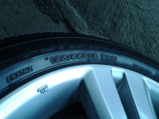 แม็กhondaขอบ 16" 4รู100 พร้อมยาง แม็กhondaขอบ 16" 4รู100 พร้อมยาง