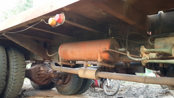 ขายด่วนเทรนเลอร์หางปลา10ล้อเพลาเดียวเครื่องPD6 190แรงเข็นแบคโฮ200สบายโทร0843923995