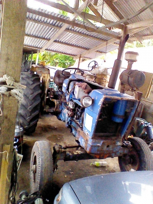 ขายรถไถ Ford 77T2