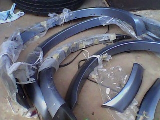 ขายคิ้วซุ้มล้ออีซูซุดีแม็ก