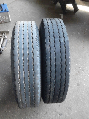 7.00-16 SUPERSTONE SR911 ปียังใหม่ๆ มี 2 เส้น TEL.081-427-3941