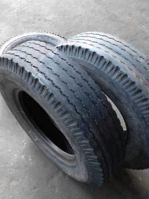 7.00-16 SUPERSTONE SR911 ปียังใหม่ๆ มี 2 เส้น TEL.081-427-3941