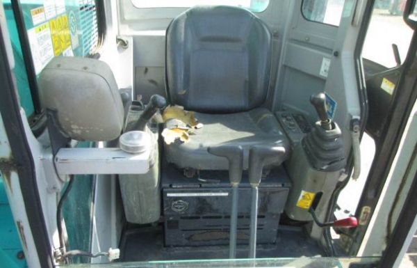 ขายรถขุด Kobelco SK130 UR สภาพเยี่ยม พร้อมใช้งาน ขายรถขุด Kobelco SK130 UR สภาพเยี่ยม พร้อมใช้งาน