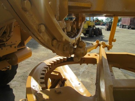 ขายรถเกรด Caterpillar 12F สภาพสวย พร้อมใช้งาน