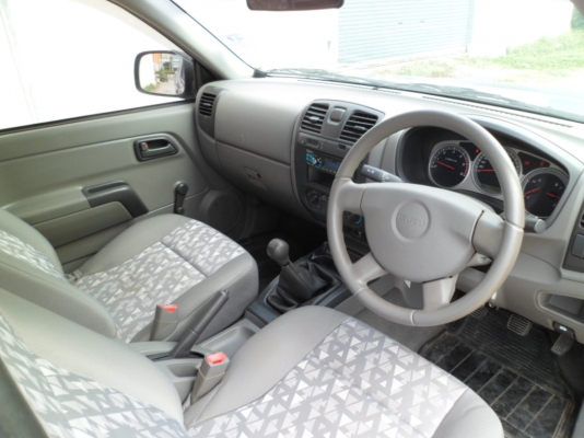 ISUZU D-MAX SPACE CAB 2.5 ISUZU D-MAX SPACE CAB 2.5