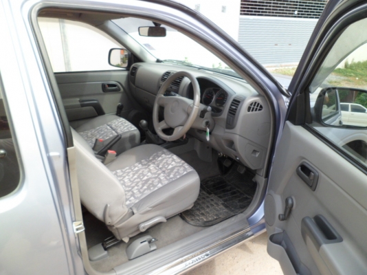 ISUZU D-MAX SPACE CAB 2.5 ISUZU D-MAX SPACE CAB 2.5