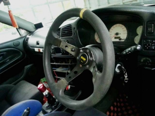 พวงมาลัย omp ใส่กับมิตซูบิชิ แลนเซอร์