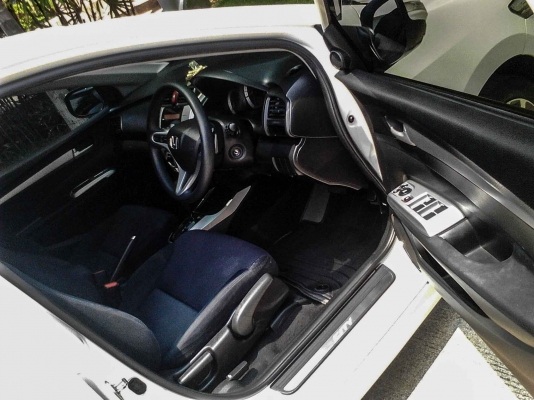 ขายลูกชายสุดที่รัก HONDA CITY 2011 ตัว TOP-SV AT แต่งทั้งคันแนวสปอร์ต สวยสง่ามีราศี ขับเหมือนรถใหม่ ไม่เคยเฉี่ยว ไม่เคยชน ประกันชั้นหนึ่งถึงปีหน้า ขายลูกชายสุดที่รัก HONDA CITY 2011 ตัว TOP-SV AT แต่งทั้งคันแนวสปอร์ต สวยสง่ามีราศี ขับเหมือนรถใหม่ ไม่เคยเฉี่ยว ไม่เคยชน ประกันชั้นหนึ่งถึงปีหน้า