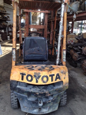 รถฟอร์คลิฟต์ 1.5 ton