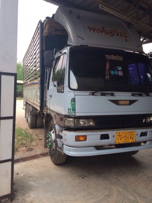 ต้องการขายรถสิบล้อ  HINO  3H  195  แรงม้า   เพลาเดียว