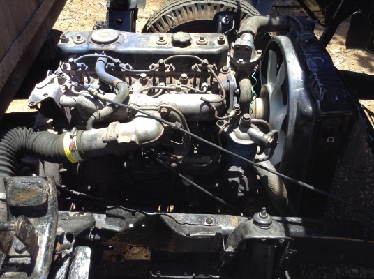 ขายรถพร้อมใช้ราคาประหยัด NPR 115 ห้างแท้ปี 35 กระบะยาว 4.30 เมตร เครื่อง 4BD1 115 แรงม้า 6 น็อตหน้าหลัง เกียร์สั้น ทะเบียนเต็มพร้อมโอน