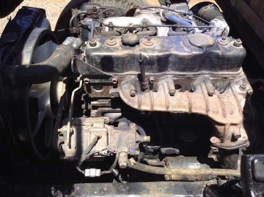 ขายรถพร้อมใช้ราคาประหยัด NPR 115 ห้างแท้ปี 35 กระบะยาว 4.30 เมตร เครื่อง 4BD1 115 แรงม้า 6 น็อตหน้าหลัง เกียร์สั้น ทะเบียนเต็มพร้อมโอน