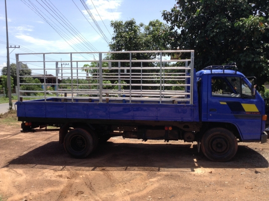 ขายรถพร้อมใช้ราคาประหยัด NPR 115 ห้างแท้ปี 35 กระบะยาว 4.30 เมตร เครื่อง 4BD1 115 แรงม้า 6 น็อตหน้าหลัง เกียร์สั้น ทะเบียนเต็มพร้อมโอน