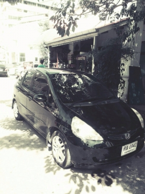 ขายรถบ้าน Jazz 1.5 E ปี 2005 มือเดียวออกห้าง ไม่เคยชน ขายรถบ้าน Jazz 1.5 E ปี 2005 มือเดียวออกห้าง ไม่เคยชน