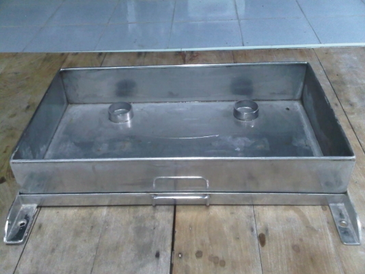 ถาดสแตนเลสใส่แก้ว วางของในเรือ อาหาร+เครื้องดื่ม หรือ อุปกรณ์ตกปลา ต่อมาเลยขายได้ขาย ไม่มีที่เก็บ