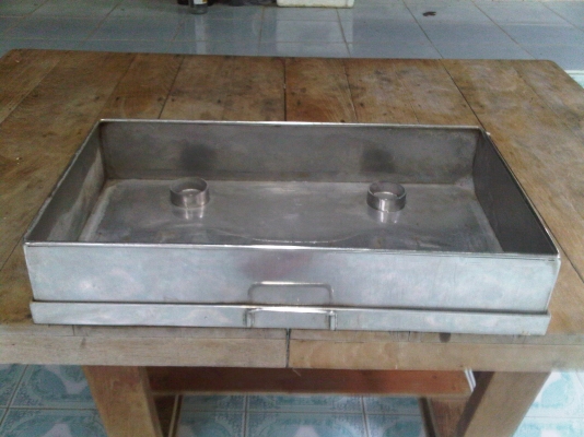 ถาดสแตนเลสใส่แก้ว วางของในเรือ อาหาร+เครื้องดื่ม หรือ อุปกรณ์ตกปลา ต่อมาเลยขายได้ขาย ไม่มีที่เก็บ