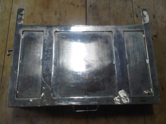 ถาดสแตนเลสใส่แก้ว วางของในเรือ อาหาร+เครื้องดื่ม หรือ อุปกรณ์ตกปลา ต่อมาเลยขายได้ขาย ไม่มีที่เก็บ