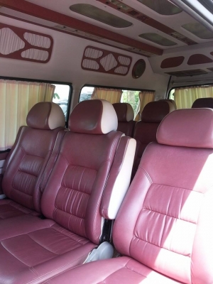 ขายรถตู้หัวจรวด