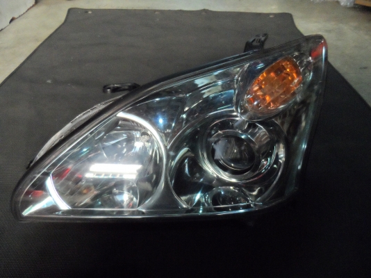 ขาย ไฟหน้า ซ้าย  ซีนอน xenon Toyota Harrier