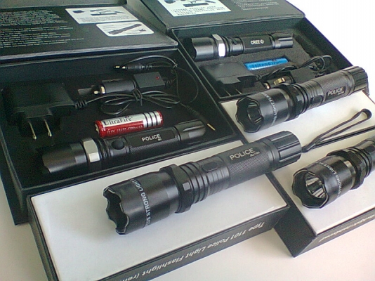 ไฟฉายแรงสูงสว่างมากพุ่งไกล