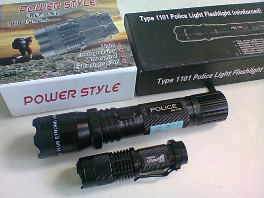 ไฟฉายแรงสูงสว่างมากพุ่งไกล