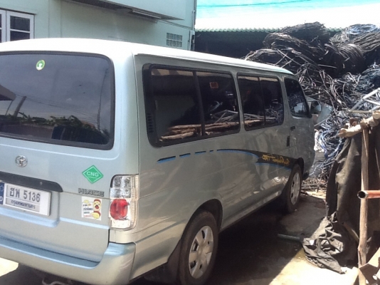 ขายรถตู้โตโยต้า ปี97-98 ราคา 139,000บาท 0896756294