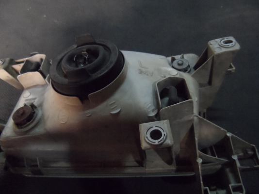 ขาย ไฟหน้า Toyota SURF ขาย ไฟหน้า Toyota SURF