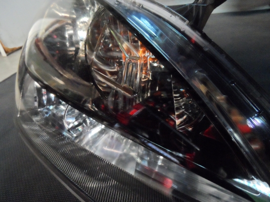 ขายไฟหน้า ข้างขวา โคมดำ ซีนอน xenon Honda Accord  04