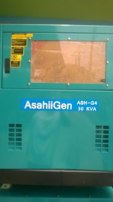 ขายเครื่องปั่นไฟ30 kvaพร้อมตู้เก็บเสียงประกอบนอก(080-1153032)
